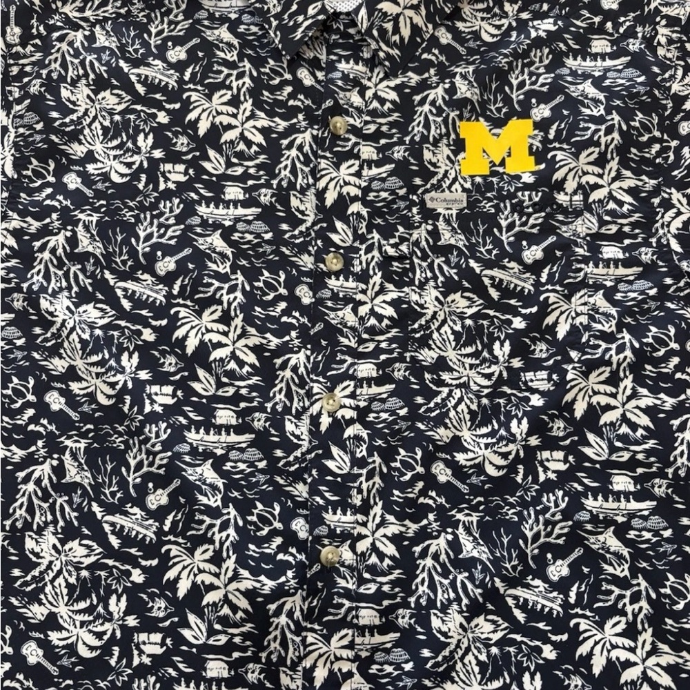 Men’s PFG Columbia button down shirt